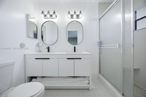 Townhouse in Sunrise, Florida 3 bedrooms, 146.88 sq.m. № 2069102 - photo 26