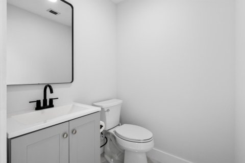 Townhouse in Deerfield Beach, Florida 2 bedrooms, 124.49 sq.m. № 2260020 - photo 14