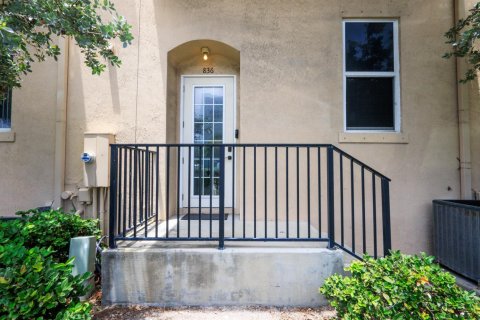 Townhouse in Deerfield Beach, Florida 2 bedrooms, 124.49 sq.m. № 2260020 - photo 24