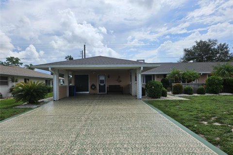 Villa ou maison à Sun City Center, Floride 2 chambres, 158.31 m2 № 2280309