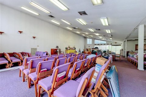Commercial property in Lake Wales, Florida 321.44 sq.m. № 2394243 - photo 25