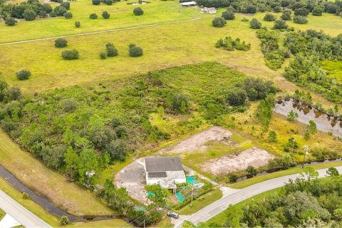 Commercial property in Lake Wales, Florida 321.44 sq.m. № 2394243 - photo 8