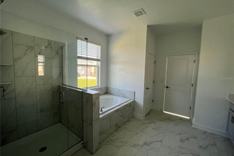 Villa ou maison à louer à Davenport, Floride: 4 chambres, 317.63 m2 № 2400362 - photo 7