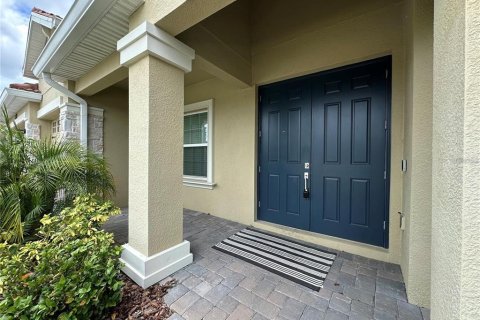 Villa ou maison à louer à Davenport, Floride: 4 chambres, 317.63 m2 № 2400362 - photo 2
