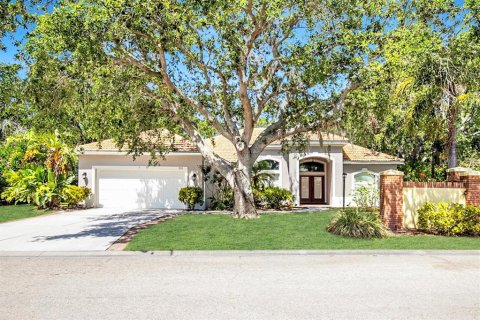 House in Osprey, Florida 4 bedrooms, 237.55 sq.m. № 1674150 - photo 1