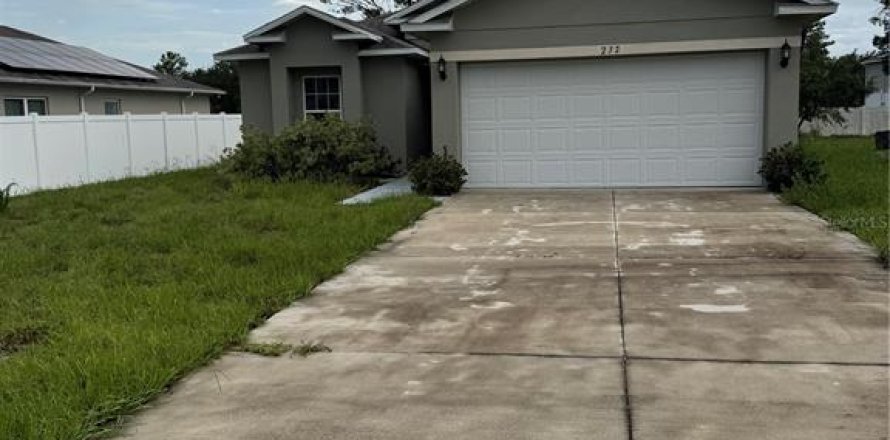 Casa en Kissimmee, Florida 3 dormitorios, 121.24 m2 № 1906414