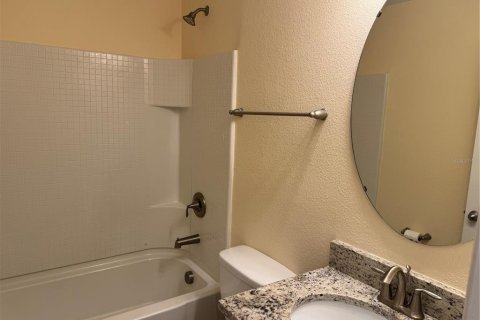 Casa en alquiler en Kissimmee, Florida, 3 dormitorios, 121.24 m2 № 1906414 - foto 11