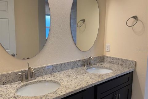 Casa en alquiler en Kissimmee, Florida, 3 dormitorios, 121.24 m2 № 1906414 - foto 12