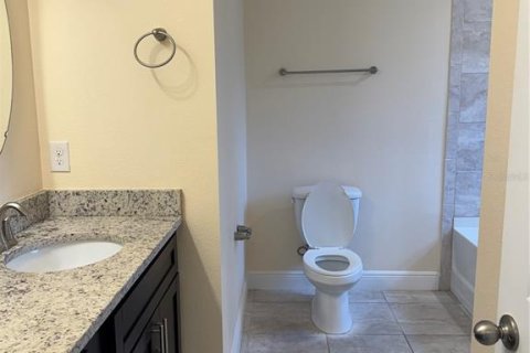 Casa en alquiler en Kissimmee, Florida, 3 dormitorios, 121.24 m2 № 1906414 - foto 14