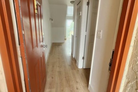 Copropriété à vendre à Orlando, Floride: 2 chambres, 104.42 m2 № 1570716 - photo 2