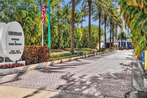 Condominio en venta en Aventura, Florida, 3 dormitorios, 185.8 m2 № 2065046 - foto 17