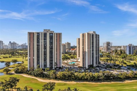 Condominio en venta en Aventura, Florida, 3 dormitorios, 185.8 m2 № 2065046 - foto 7