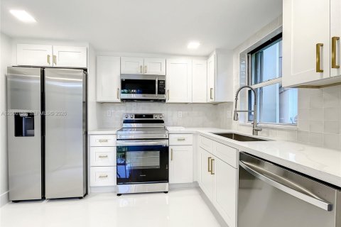 Condominio en venta en Aventura, Florida, 3 dormitorios, 185.8 m2 № 2065046 - foto 27