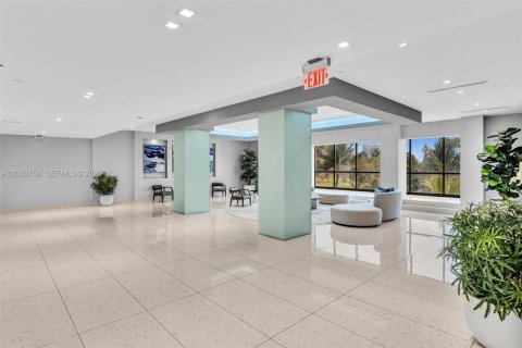 Condominio en venta en Aventura, Florida, 3 dormitorios, 185.8 m2 № 2065046 - foto 22