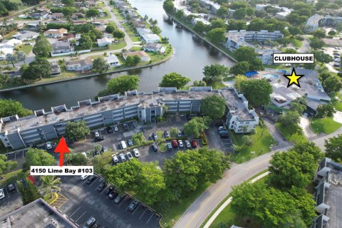 Condo in Tamarac, Florida, 2 bedrooms  № 2191942 - photo 23