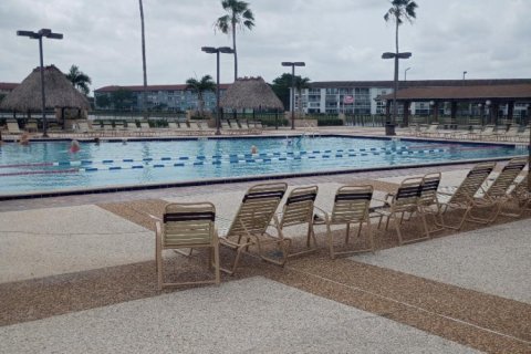 Copropriété à vendre à Pembroke Pines, Floride: 2 chambres, 126.72 m2 № 2084169 - photo 28