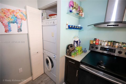 Снять в аренду кондоминиум в Майами, Флорида 1 спальня, 70.33м2, № 2025874 - фото 18