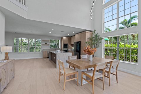 House in Delray Beach, Florida 6 bedrooms, 352.29 sq.m. № 2261216 - photo 18