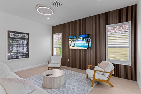 House in Delray Beach, Florida 6 bedrooms, 352.29 sq.m. № 2261216 - photo 5