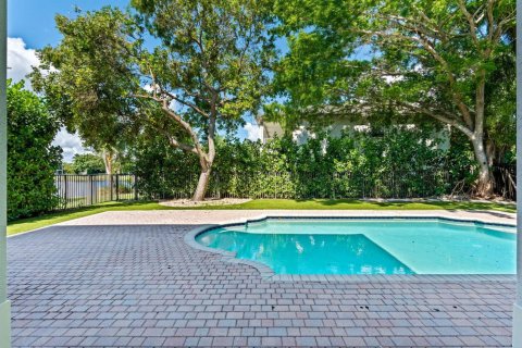 House in Delray Beach, Florida 6 bedrooms, 352.29 sq.m. № 2261216 - photo 13
