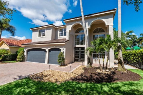 House in Delray Beach, Florida 6 bedrooms, 352.29 sq.m. № 2261216 - photo 14