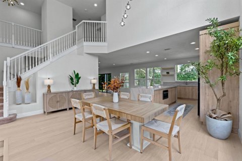House in Delray Beach, Florida 6 bedrooms, 352.29 sq.m. № 2261216 - photo 17