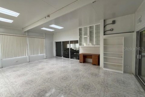 Купить виллу или дом в Ленд-о-Лейкс, Флорида 3 комнаты, 539.95м2, № 1677215 - фото 11