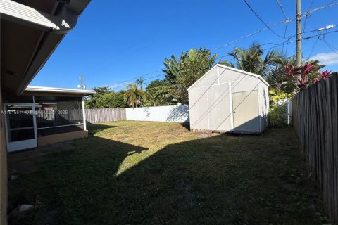 House in Sunrise, Florida 3 bedrooms, 103.96 sq.m. № 1970616 - photo 8