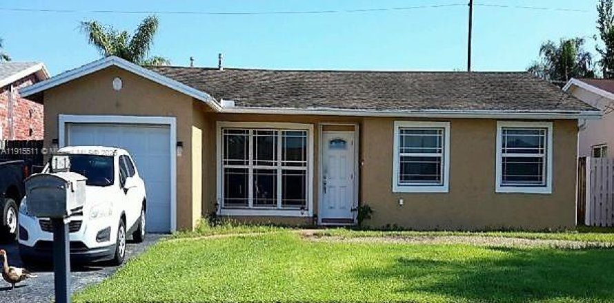 Casa en Sunrise, Florida 3 dormitorios, 103.96 m2 № 1970616