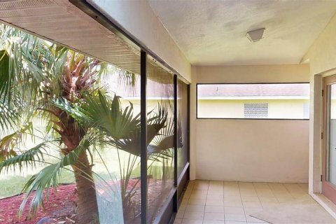 House in Palm Coast, Florida 3 bedrooms, 191.29 sq.m. № 1916059 - photo 30