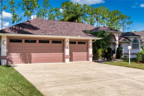 House in Palm Coast, Florida 3 bedrooms, 191.29 sq.m. № 1916059 - photo 1