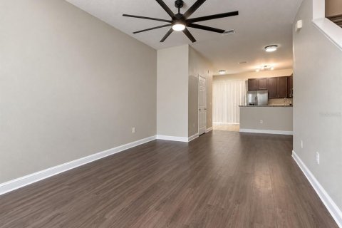 Touwnhouse à louer à Largo, Floride: 2 chambres, 111.85 m2 № 2419986 - photo 4