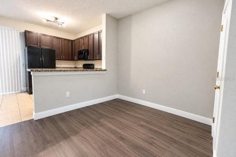 Touwnhouse à louer à Largo, Floride: 2 chambres, 111.85 m2 № 2419986 - photo 6