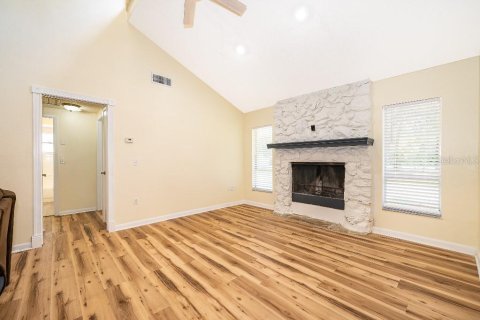 House in Lake Mary, Florida 4 bedrooms, 278.71 sq.m. № 2306032 - photo 11
