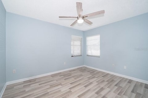 House in Lake Mary, Florida 4 bedrooms, 278.71 sq.m. № 2306032 - photo 16