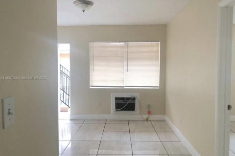 Appartement à louer à Opa-locka, Floride: 2 chambres, 85.47 m2 № 1967701 - photo 9