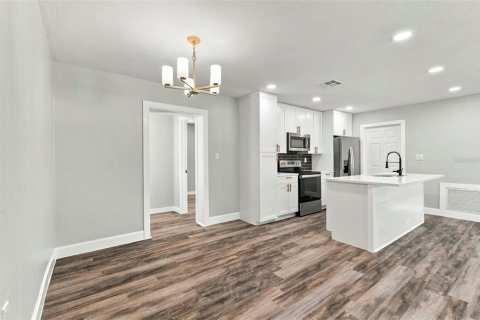 Villa ou maison à vendre à Pinellas Park, Floride: 3 chambres, 89.74 m2 № 2430933 - photo 15