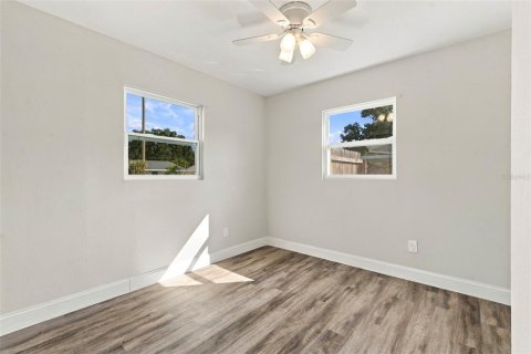 Villa ou maison à vendre à Pinellas Park, Floride: 3 chambres, 89.74 m2 № 2430933 - photo 18