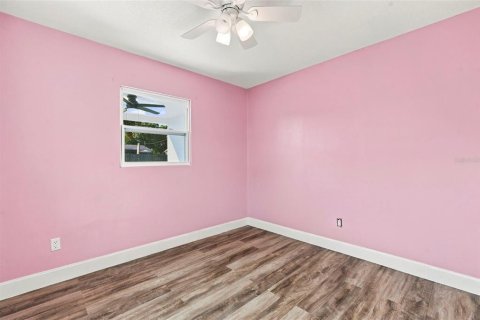 Villa ou maison à vendre à Pinellas Park, Floride: 3 chambres, 89.74 m2 № 2430933 - photo 23