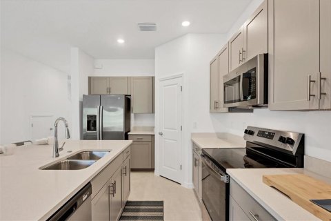 Townhouse in Nokomis, Florida 3 bedrooms, 127.55 sq.m. № 1918659 - photo 3