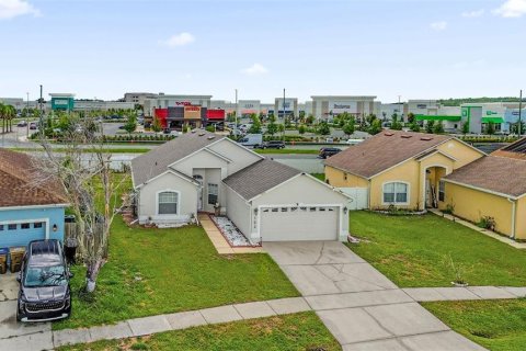 Villa ou maison à vendre à Kissimmee, Floride: 3 chambres, 145.11 m2 № 2201324 - photo 2