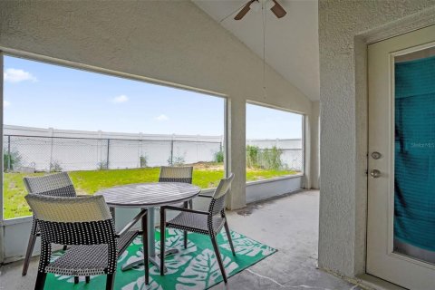 Villa ou maison à vendre à Kissimmee, Floride: 3 chambres, 145.11 m2 № 2201324 - photo 23