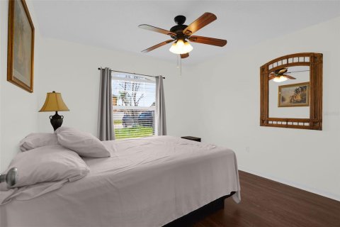 Villa ou maison à vendre à Kissimmee, Floride: 3 chambres, 145.11 m2 № 2201324 - photo 10