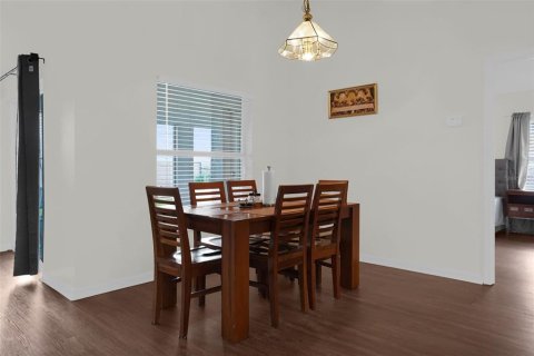 Villa ou maison à vendre à Kissimmee, Floride: 3 chambres, 145.11 m2 № 2201324 - photo 6