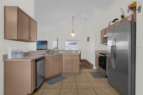Villa ou maison à vendre à Kissimmee, Floride: 3 chambres, 145.11 m2 № 2201324 - photo 8