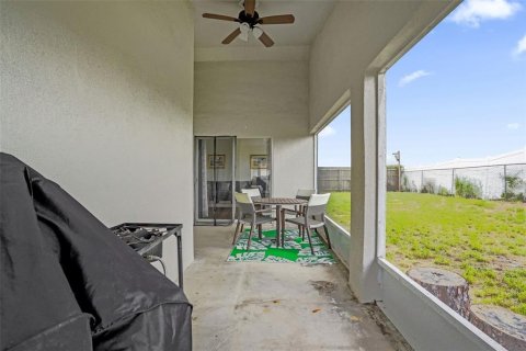 Villa ou maison à vendre à Kissimmee, Floride: 3 chambres, 145.11 m2 № 2201324 - photo 24