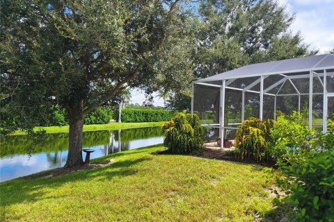 House in Englewood, Florida 3 bedrooms, 186.92 sq.m. № 1913325 - photo 30