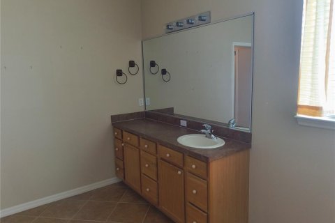 House in Englewood, Florida 3 bedrooms, 186.92 sq.m. № 1913325 - photo 10
