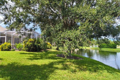House in Englewood, Florida 3 bedrooms, 186.92 sq.m. № 1913325 - photo 26