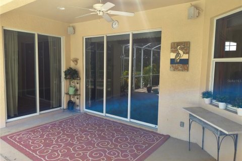 House in Englewood, Florida 3 bedrooms, 186.92 sq.m. № 1913325 - photo 21